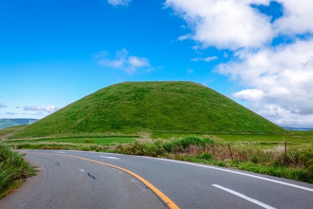 阿蘇山の米塚近影