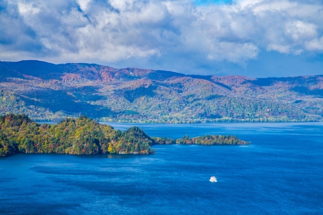 十和田湖全景