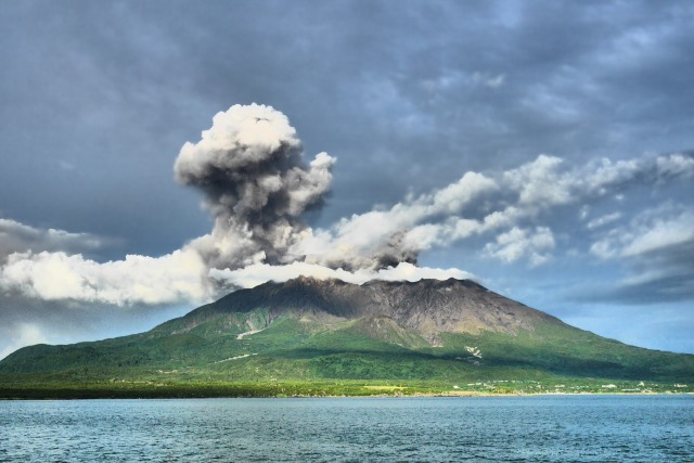 櫻島噴發