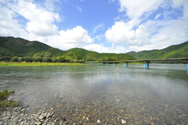 Distant view of subsidence bridge over Shimanto River