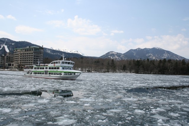 Lake Akan Pleasure Boat