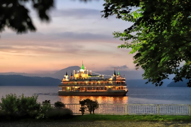 Sightseeing Boat on Lake Tōya