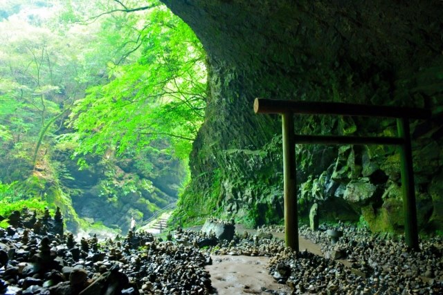 Amanoiwato Shrine